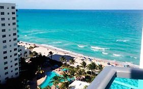 Beautiful Penthouse Condo With Stunning Views Of Both Ocean And City